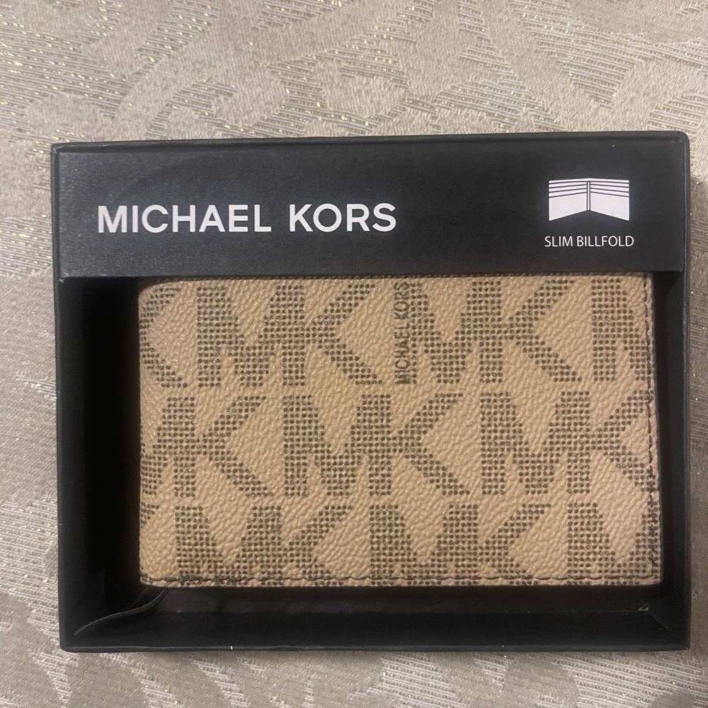 Michael Kors Beige Monogram billfold wallet